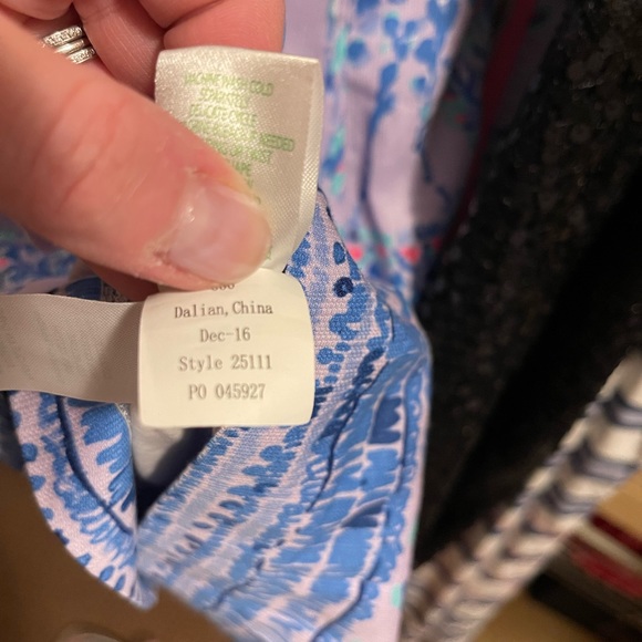 Lilly Pulitzer shift dress. - Picture 5 of 5